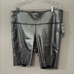 NWT ideology Biker Shorts in Liquid Silver